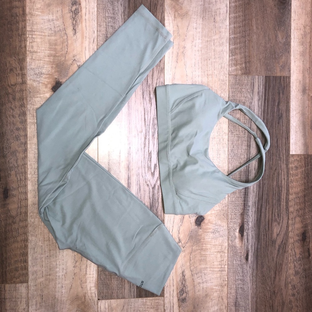 Stori Matching Set - bra and leggings in Light Sage Green